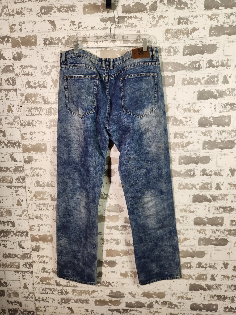 Men's Distressed Straight-Leg Blue Jeans